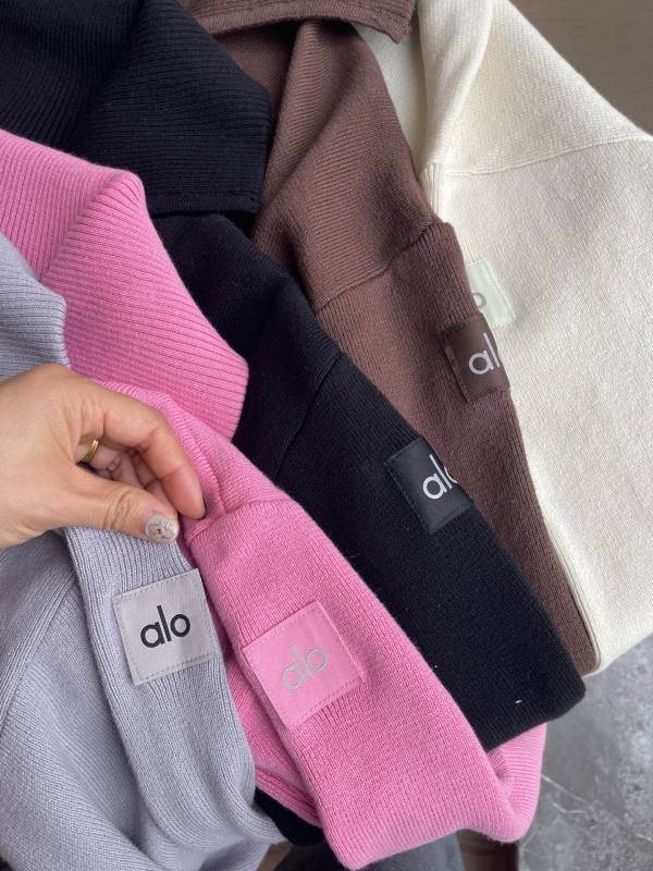 Alo long sleeve everyday light gray