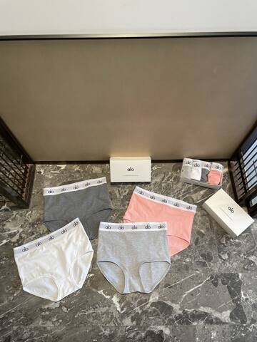 Alo accessories everyday various