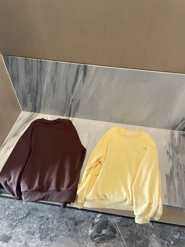 Alo long sleeve lounge yellow