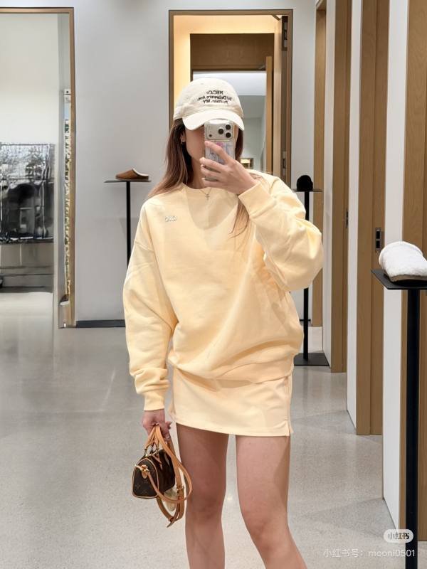 Alo Long sleeve Warm Yellow