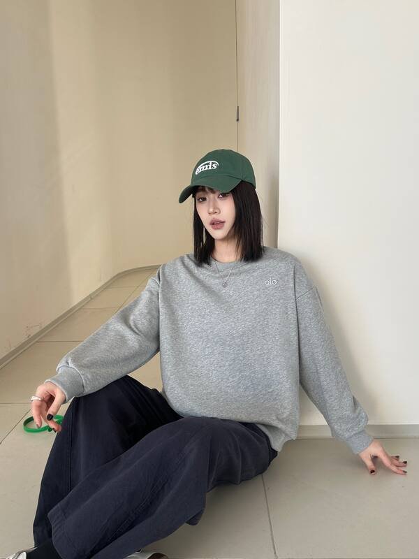 Alo long sleeve everyday navy