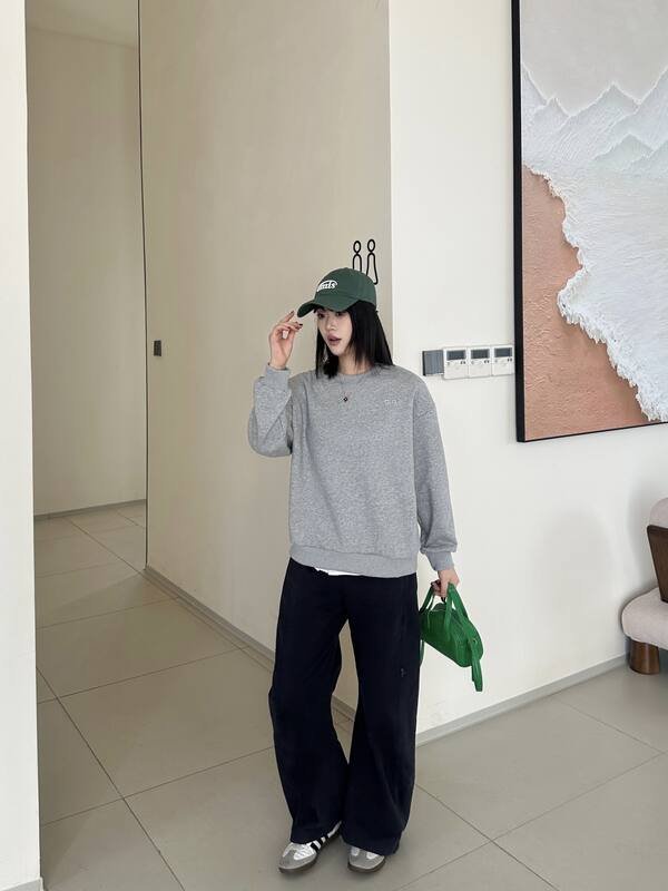 Alo long sleeve everyday navy