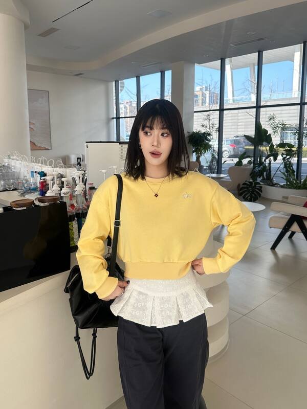 Alo Long sleeve alo yoga