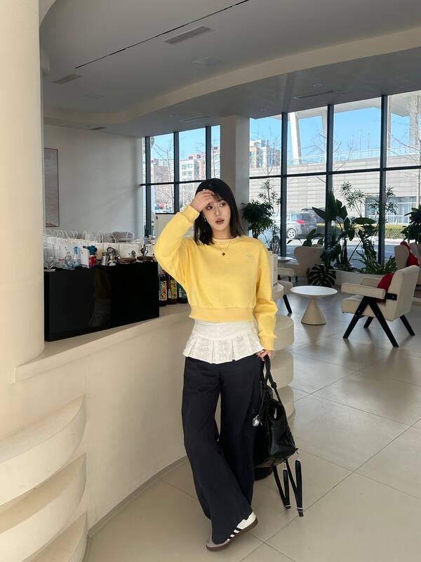 Alo Long sleeve alo yoga