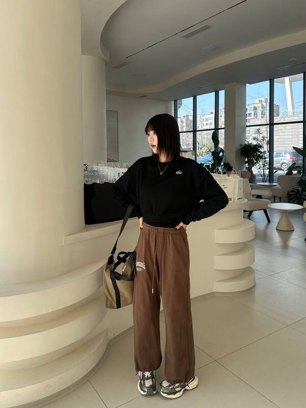 Alo Long sleeve alo yoga