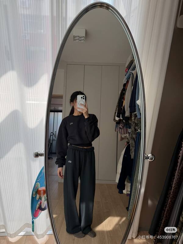 Alo Leggings It s so beautiful I just searched it on Xiaohongshu and found