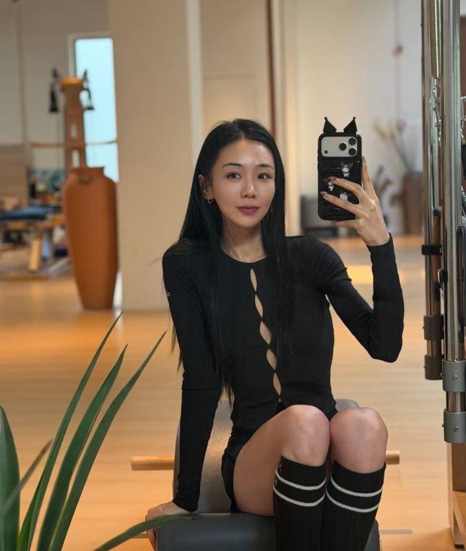 Alo long sleeve everyday black