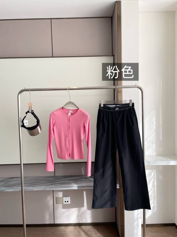 Alo long sleeve studio yellow
