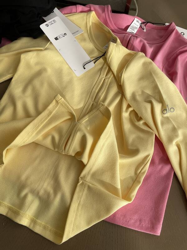 Alo long sleeve everyday pink