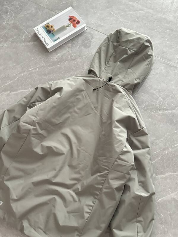 Lulu Hauts pour hommes Lululemon Sojourn SeriesP