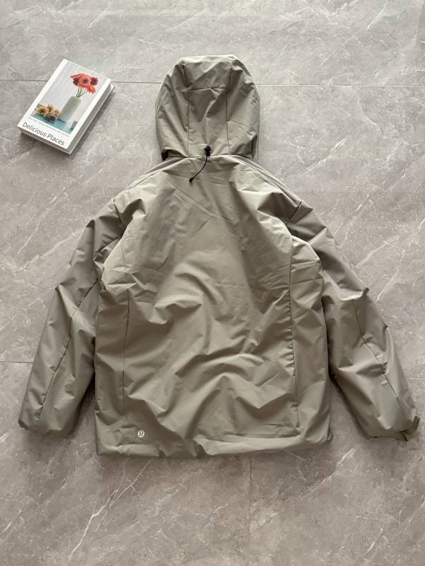 Lulu Hauts pour hommes Lululemon Sojourn SeriesP