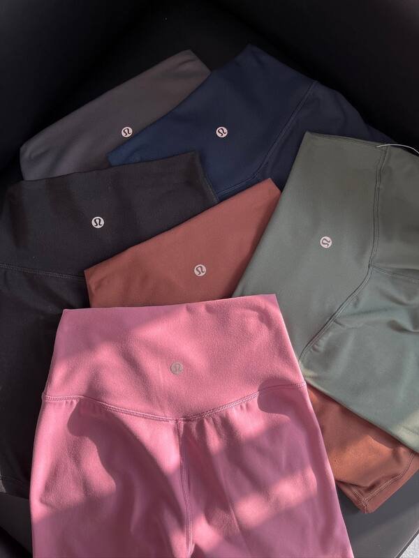 Lululemon Align shorts yoga rosa