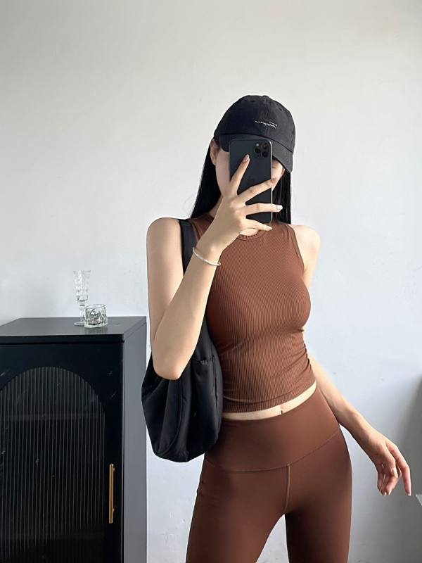 Lululemon All It Takes tanque yoga marron