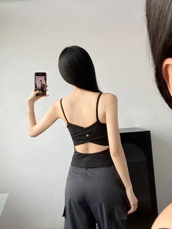 Lululemon Cross-Back Nulu tank yoga preto