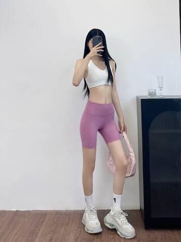 Lululemon Align shorts yoga pink