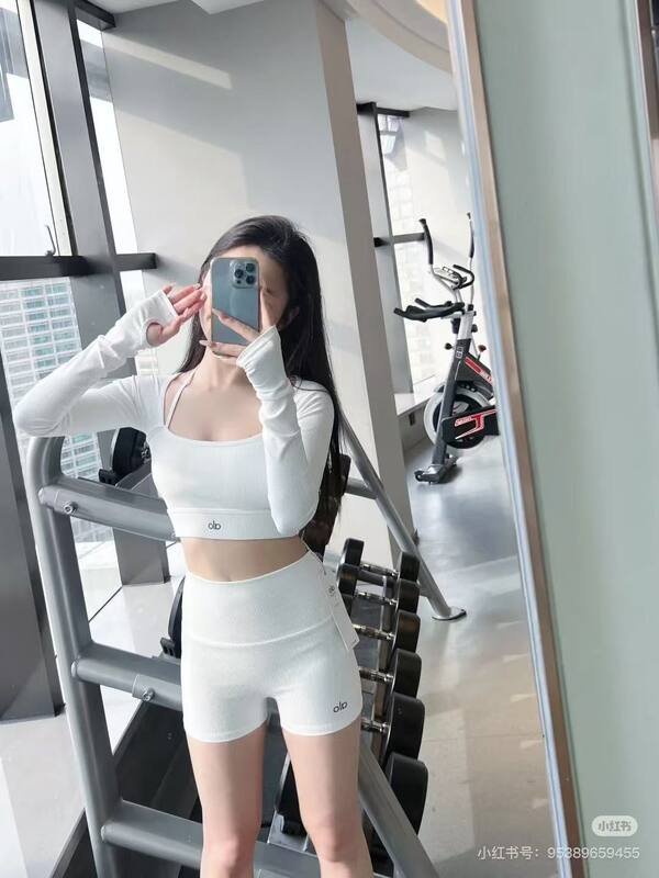 Alo conjunto yoga negro