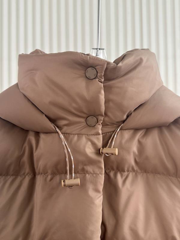 Alo jacket everyday tan