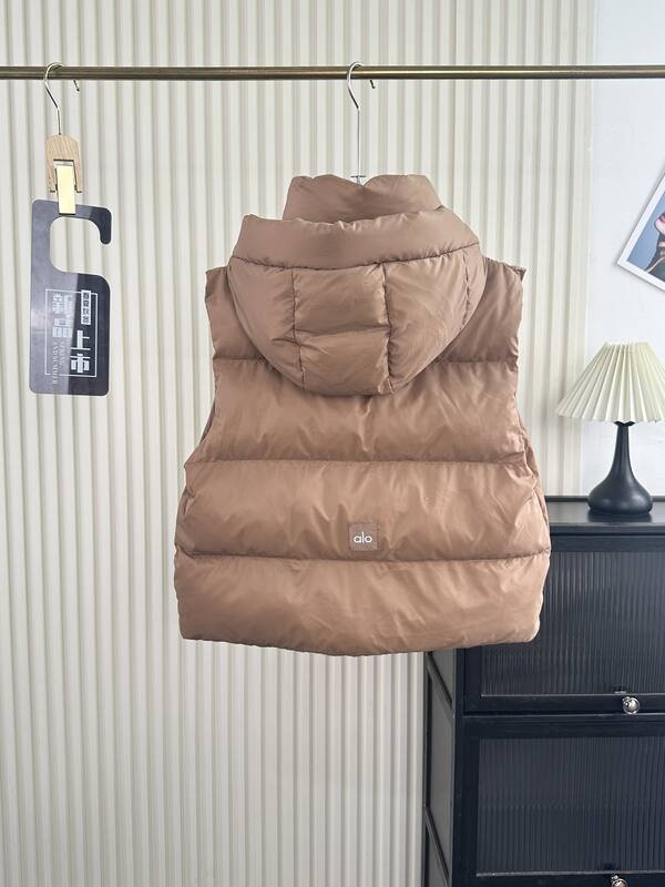 Alo jacket everyday tan