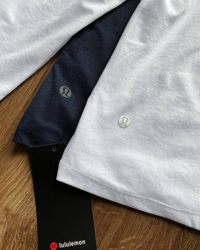 Lulu Hauts pour hommes Lululemon Athletica luluTOUCH T-shirt pour hommes
