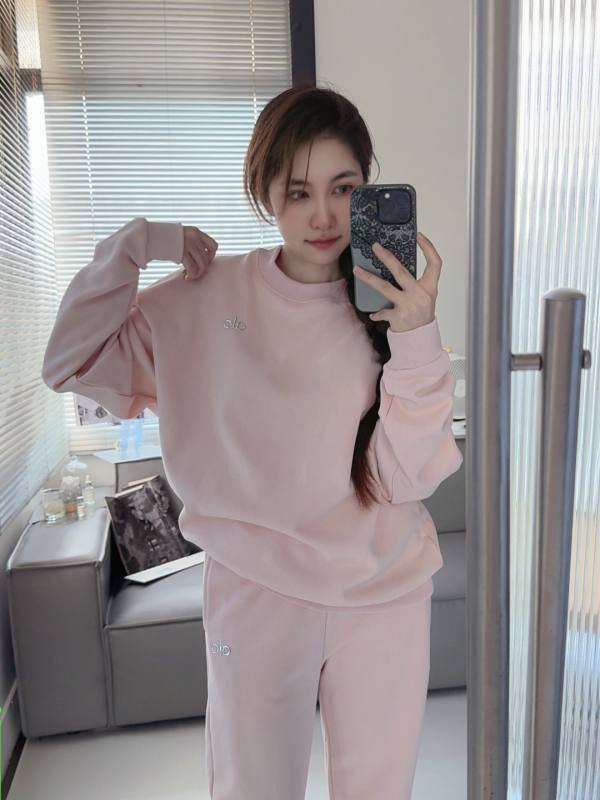 Alo Long sleeve Alo yoga