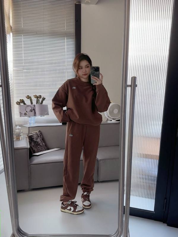 Alo set lounge brown