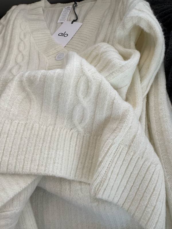 Chaqueta Alo lounge marfil y gris antracita