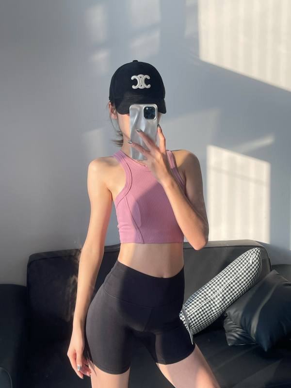 Camiseta sin mangas Lululemon yoga rosa
