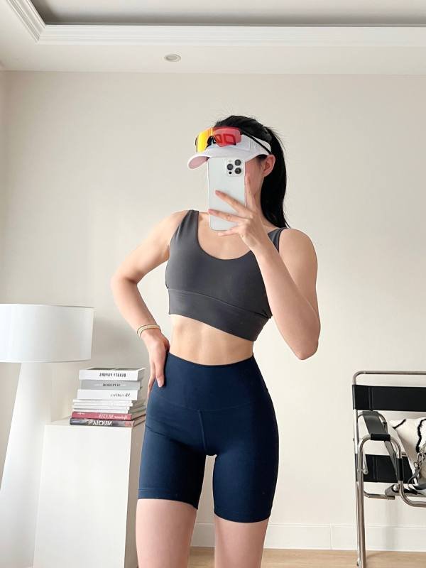 Lululemon Align short yoga marine