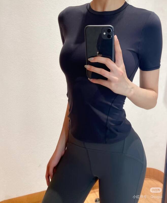 Maglietta Lululemon yoga nera
