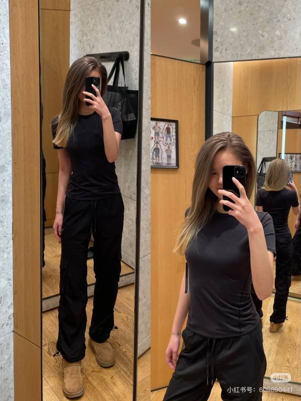 Maglietta Lululemon yoga nera