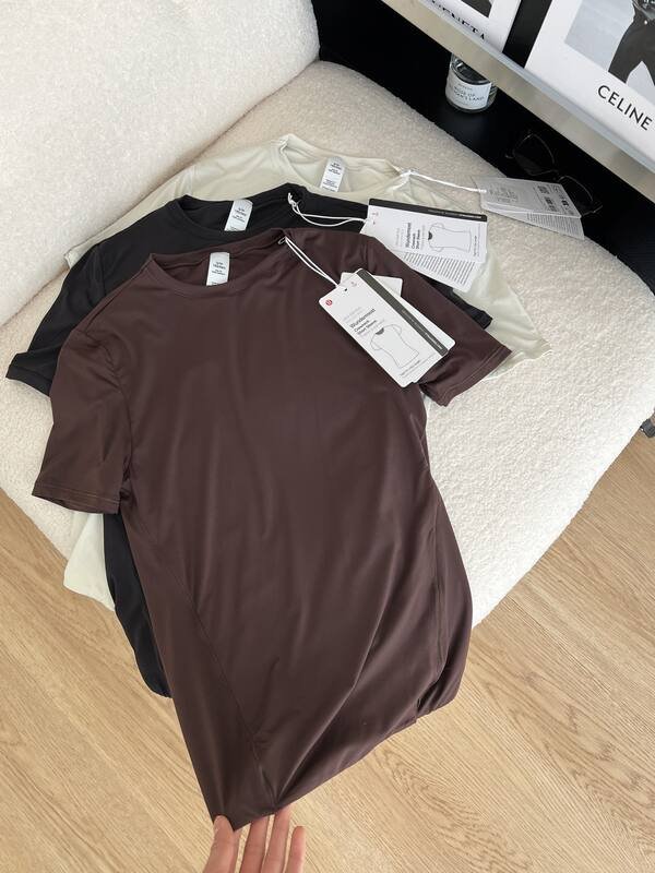 Maglietta Lululemon Nulu yoga nera