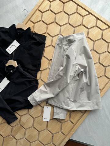 Lulu Tops masculinos Lululemon atlética