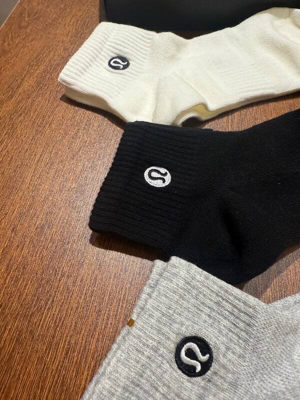 Lulu accessories Lululemon logo