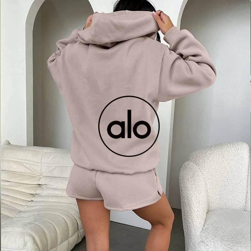 Alo shorts lounge beige