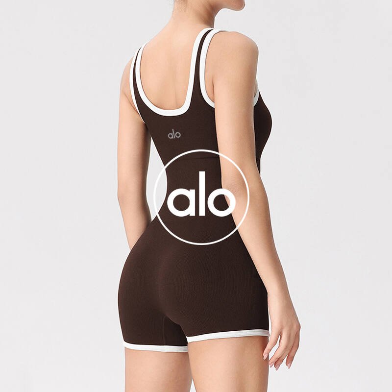 Alo set studio preto com acabamento branco