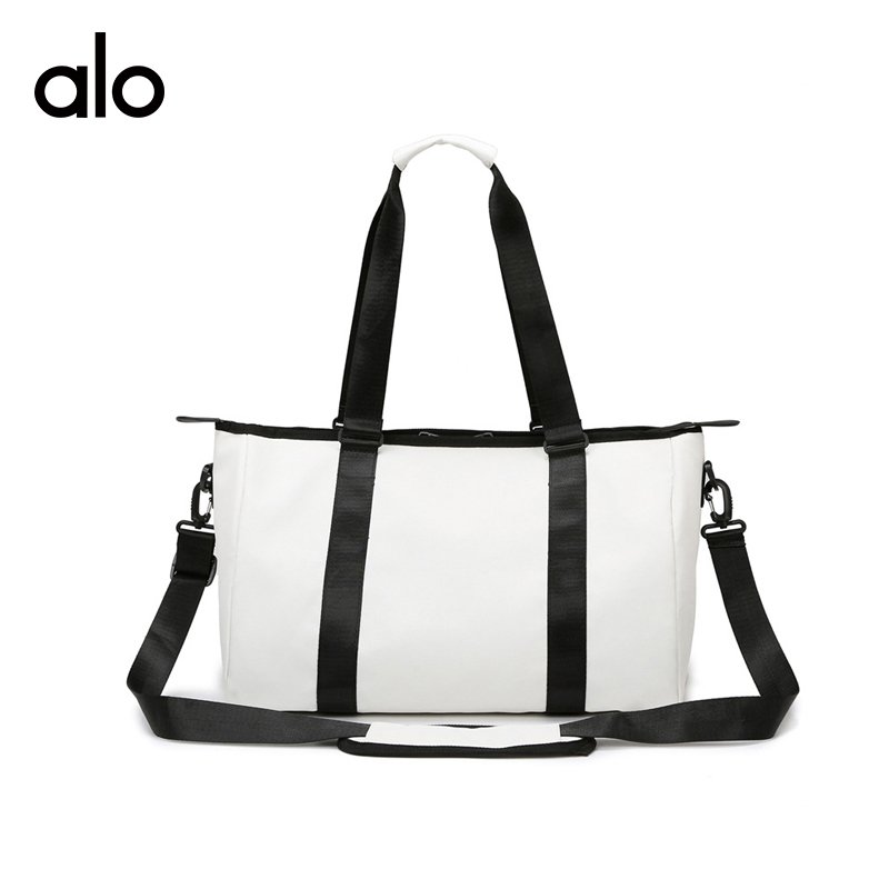 Accessoires Alo tous les jours en noir et blanc