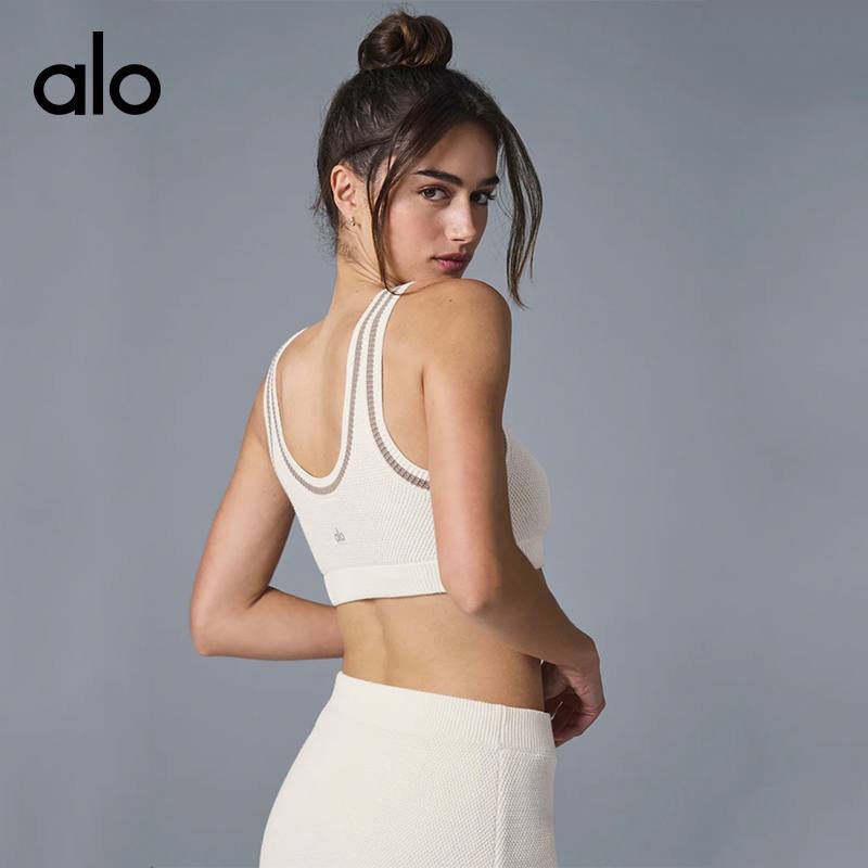 Alo sports bra studio ivory