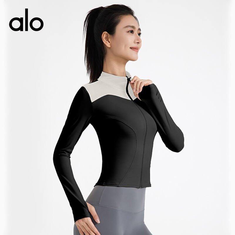 Chaqueta Alo todos los dias marfil y negro.
