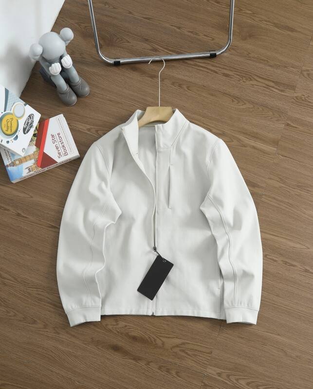 Lulu Hauts pour hommes Lululemon Athletica SojournMen