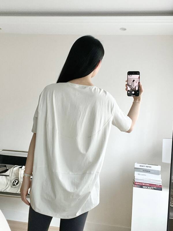 Lululemon Back In Action t-shirt everyday white