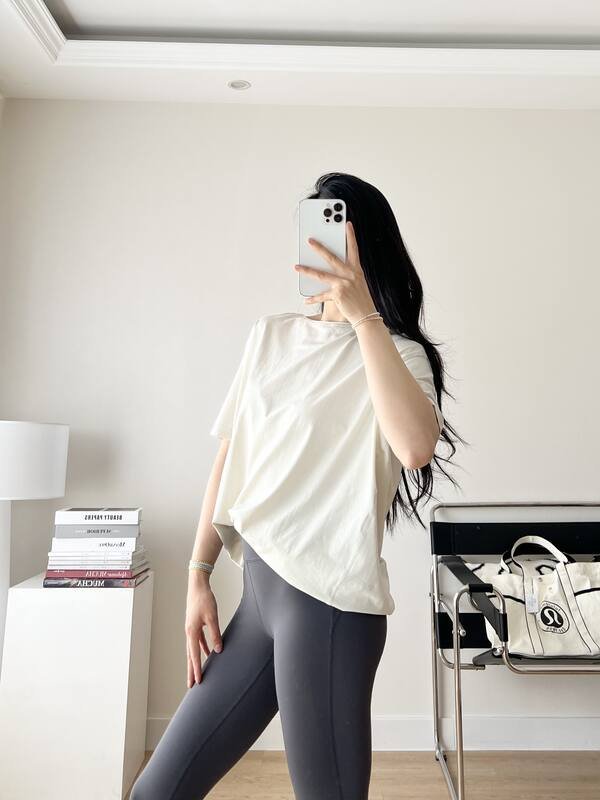 Lululemon Back In Action t-shirt everyday white