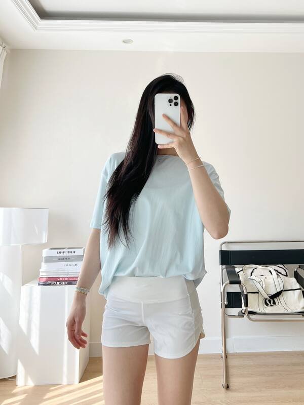 Lululemon Back In Action t-shirt everyday light blue