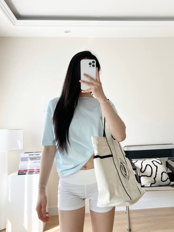Lululemon Back In Action t-shirt everyday light blue