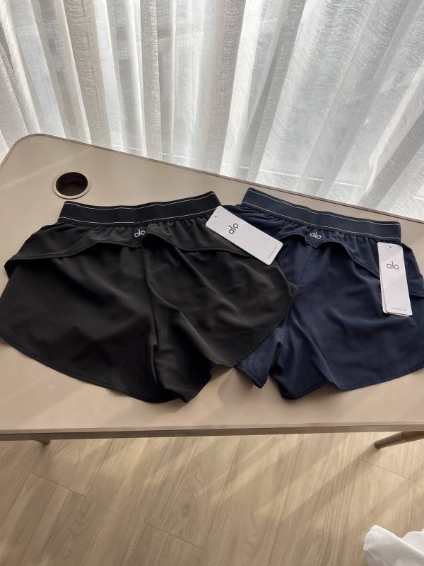 Short Alo yoga
