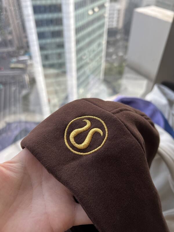 Chaqueta Lululemon todos los dias violeta azul