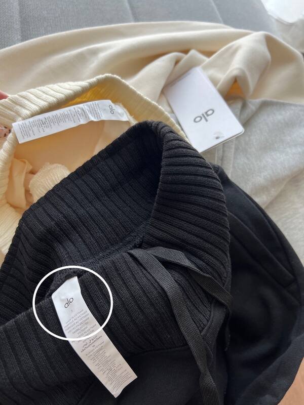 Alo legging lounge noir