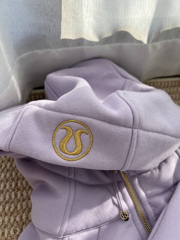 Lululemon veste lounge lilas violet