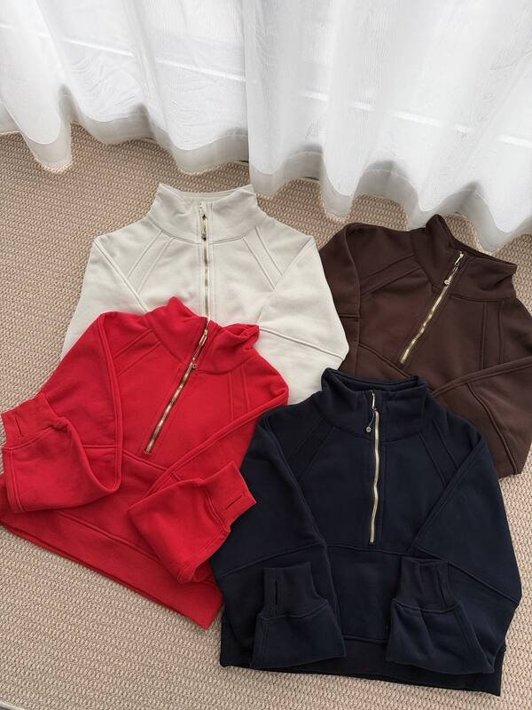 Felpa con collo alto e mezza zip Lulu Jacket