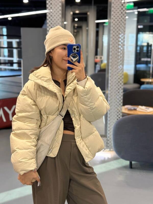 Veste Lululemon creme de tous les jours
