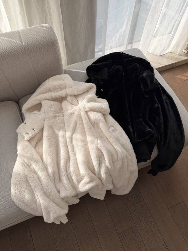 Chaqueta Alo lounge crema